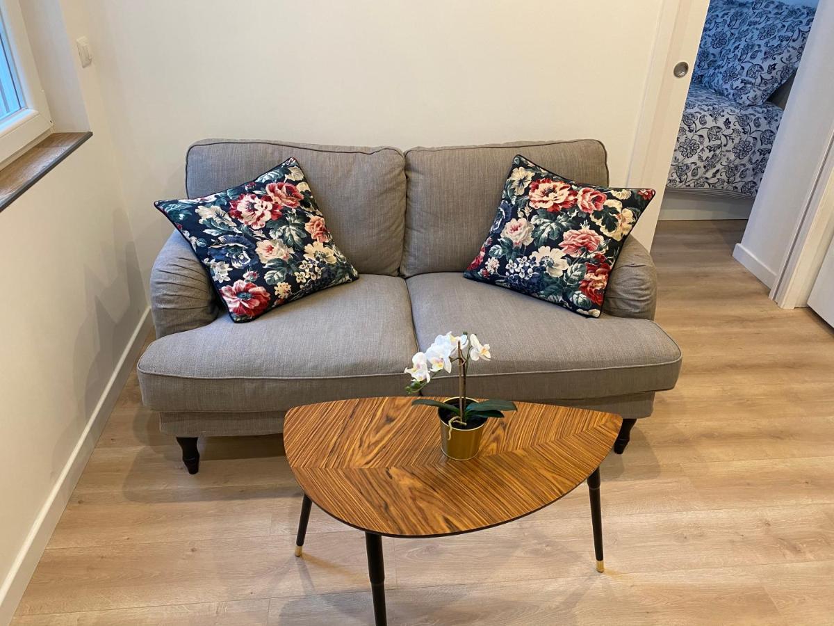 Studio 24M2 Avec Parking Prive - Lycee Roosevelt - Arena - Gare 兰斯 外观 照片